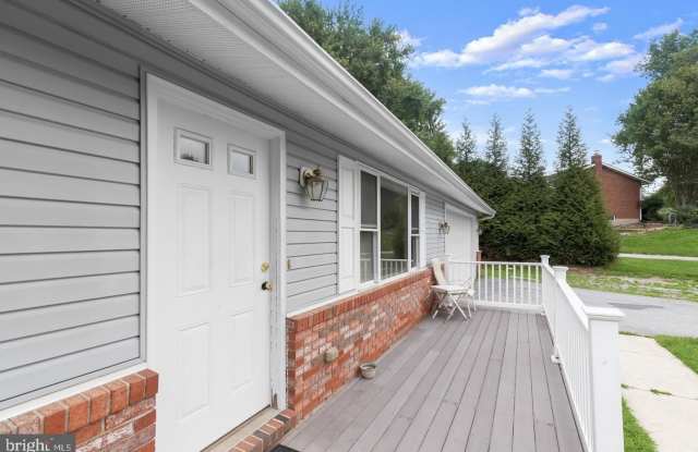 7002 BRISTOL PL Gallery 3