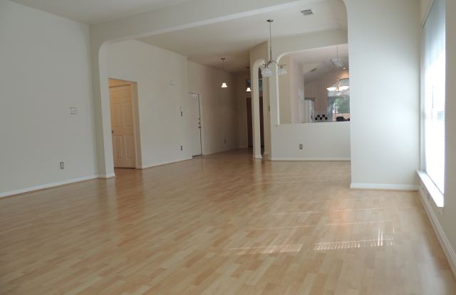 Beautiful 3 bedroom home Close to The Domain! Gallery 3