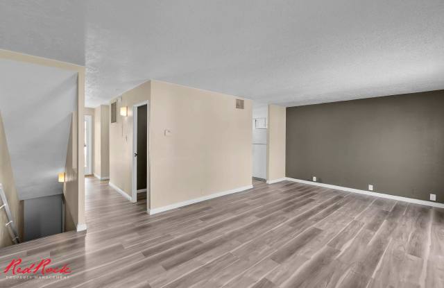 Charming 7-Bedroom Townhome on the South End of Town Gallery 1