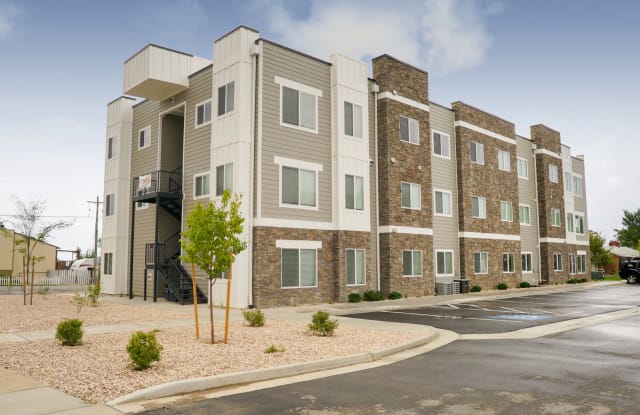 572 West 300 North - 1 - 572 W 300 N, Clearfield, UT 84015