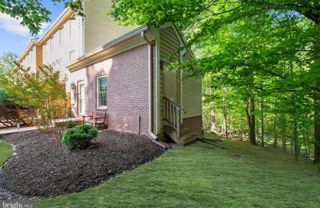 7924 STABLE WAY - 7924 Stable Way, Potomac, MD 20854