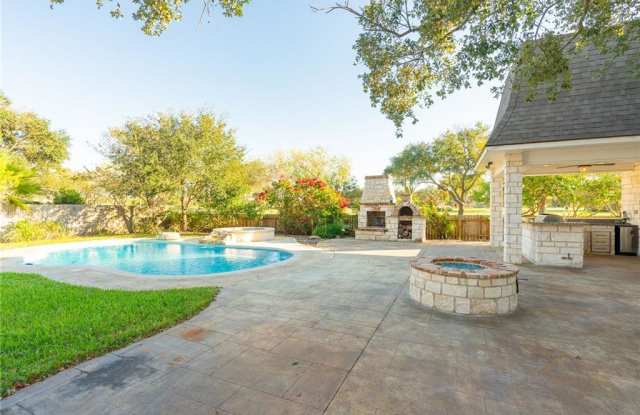 4949 Cherry Hills Dr Gallery 2