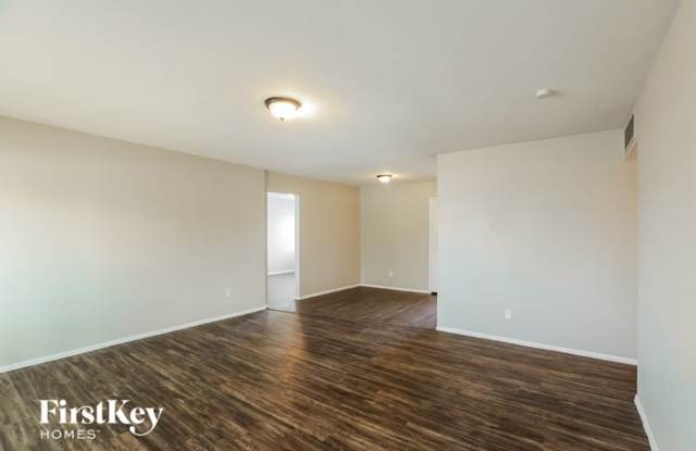 4044 West Bethany Home Road Gallery 4