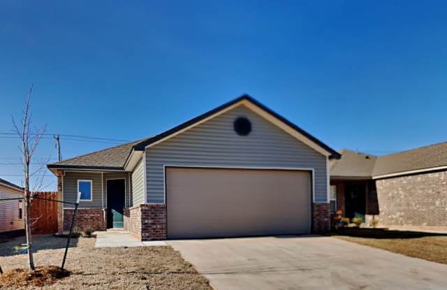 A Nice 4 Bed 2 Bath Home in Mustang School District photos photos
