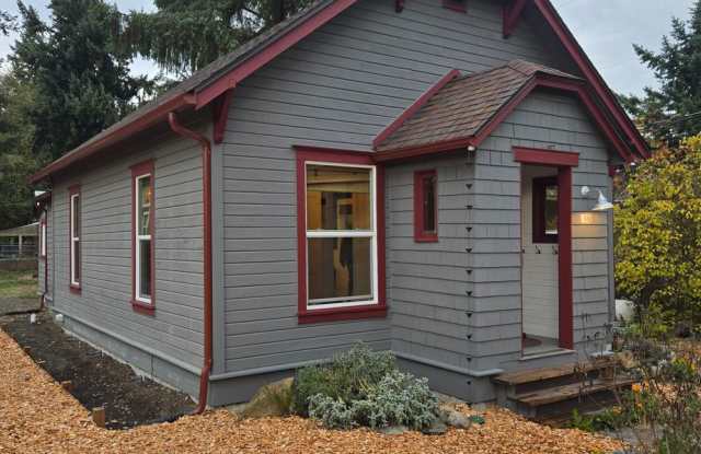 Charming 1920 Updated Vintage Home with ADU in the Heart of Port Hadlock! photos photos Charming 1920 Updated Vintage Home with ADU in the Heart of Port Hadlock! photos photos