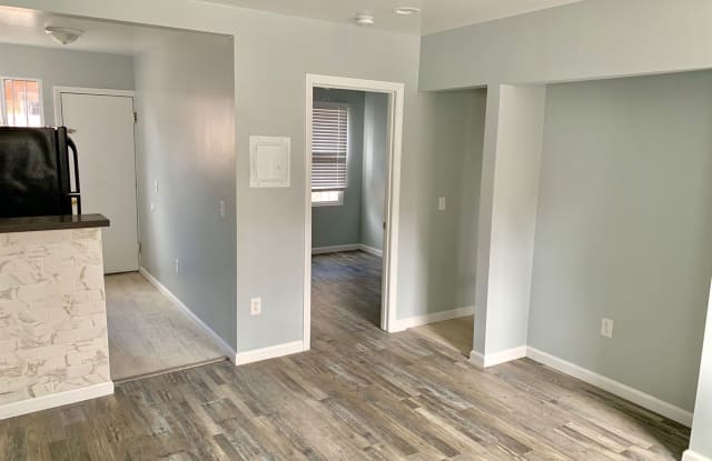 1241 1/2 E 64th St - 1241 1/2 E 64th St, Florence-Graham, CA 90001