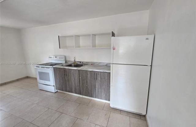 1376 NW 103rd St photos photos 1376 NW 103rd St photos photos