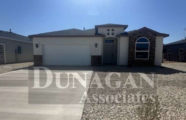 The Luke floor plan 3 Bedroom 2 bath Water Paid - Open house on 5/8/2025 @ 2:00 photos photos