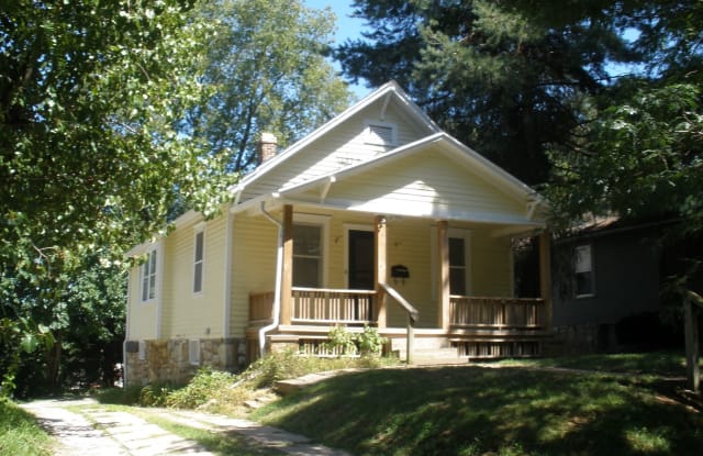 4811 STATE LINE RD - 4811 State Line Road, Kansas City, MO 64112