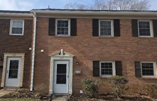 407 GREENBRIER Court unit: 407 photos photos