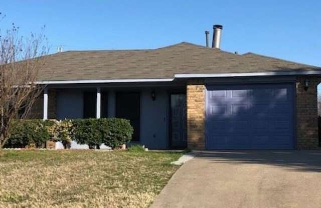 211 Tejas Dr - 211 Tejas Drive, Glenn Heights, TX 75154