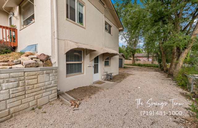 CHARMING WESTSIDE 2BD DUPLEX - Security Deposit Waiver Available - 546 West Saint Vrain Street, Colorado Springs, CO 80905