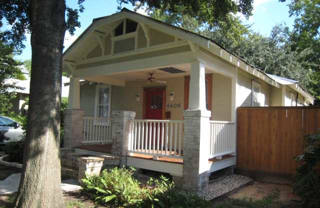 4409 Blossom St Gallery 3