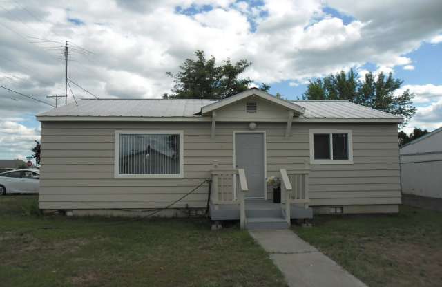 A cute 2 bedroom 1 bathroom Gallery 1