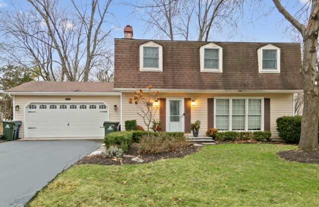 1735 Fender Road - 1735 Fender Road, Naperville, IL 60565