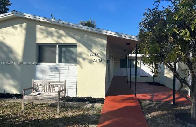 1435 NE 22nd St photos photos