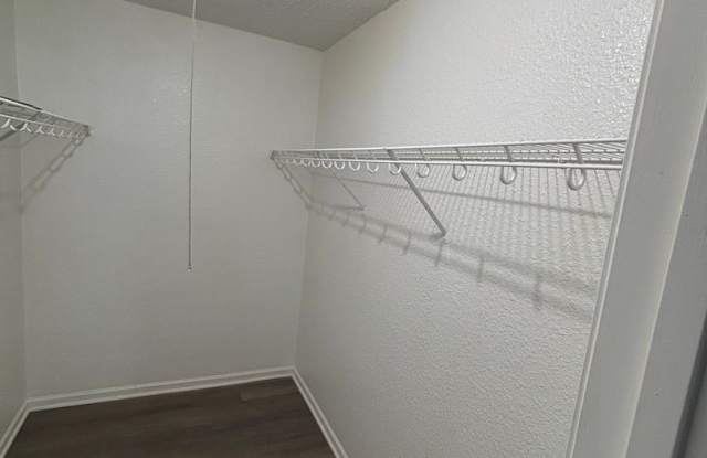 Large 2 bdrm/1.5bath apt 750.00 in Independence photos photos