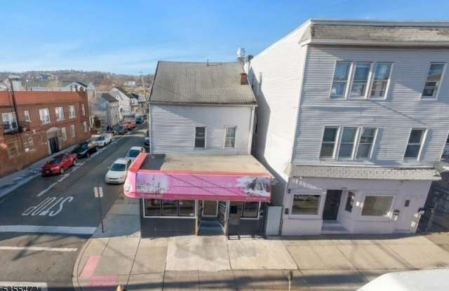 261 Union Ave photos photos