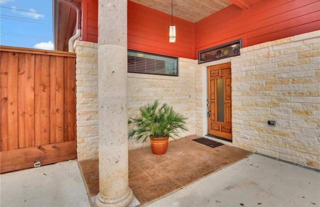 4100 South Texas Avenue photos photos
