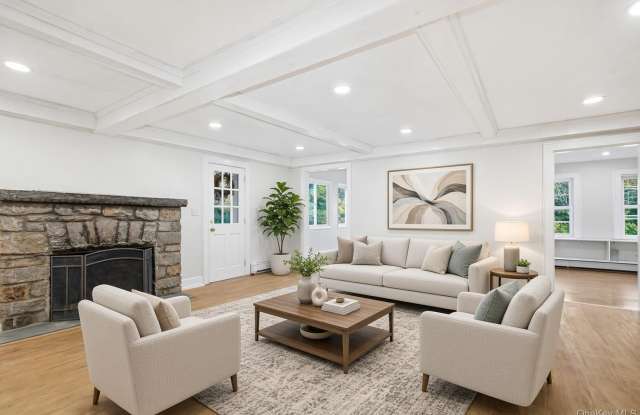 68 Plumbrook Road Gallery 4