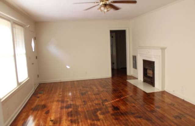 827 Dusy St. Gallery 3