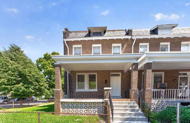 Spacious 6BR Rowhome in Prime DC Location photos photos Spacious 6BR Rowhome in Prime DC Location photos photos