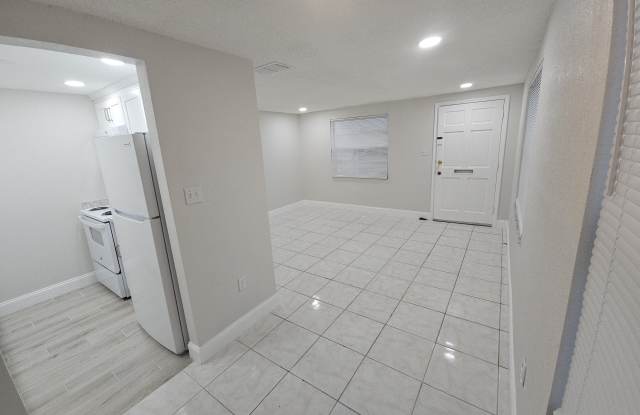 4936 Getner Street photos photos