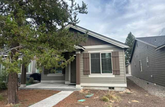 Spacious 3 Bedroom Home in Crescent Creek – Primary Suite on Main Level! photos photos