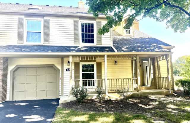 1344 Queensgreen Circle - 1344 Queensgreen Circle, Naperville, IL 60563