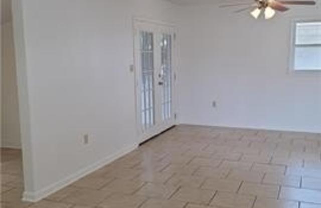 4826 CHRYSLER Street Gallery 3