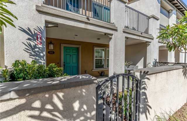 16901 Airport Circle Gallery 3
