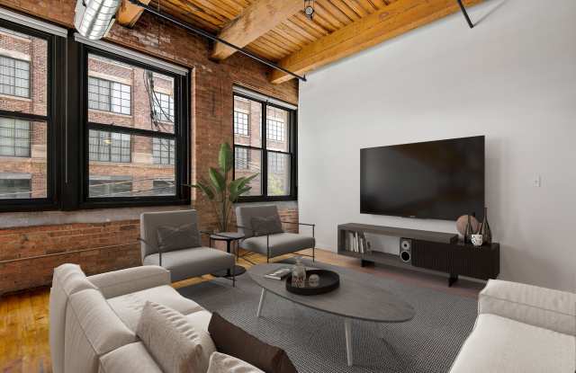 The Lofts at Gin Alley Gallery 4