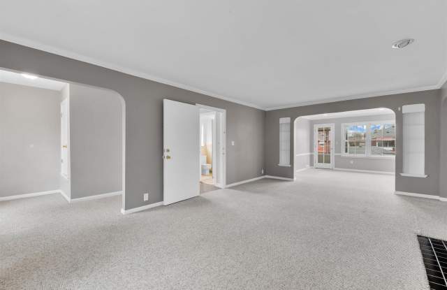 790 Trombley Gallery 4