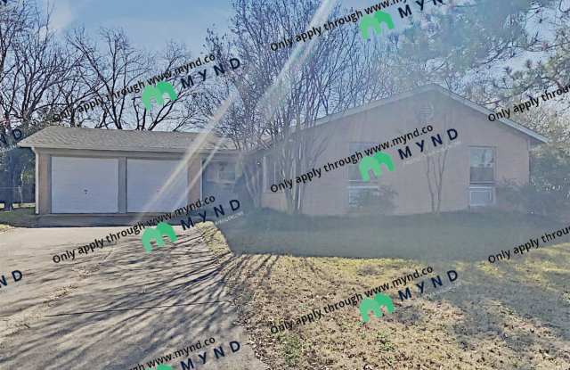 2704 Trinity St - 2704 Trinity Street, Irving, TX 75062