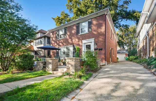 1700 E Menlo Blvd photos photos