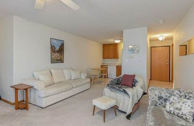 2511 Bristol Drive Gallery 4