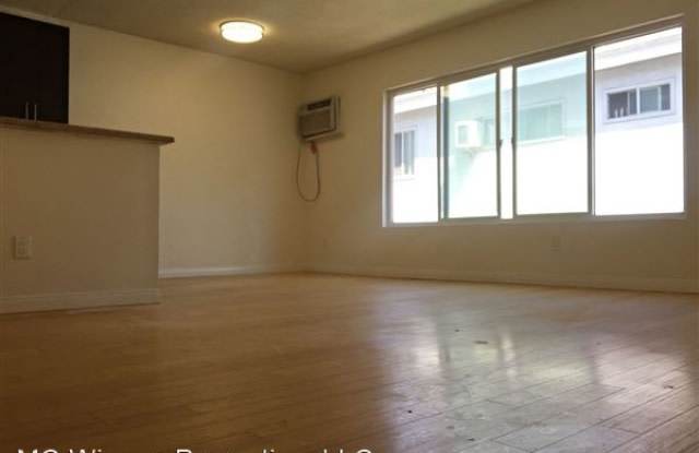 1847 Winona Blvd Unit C11 photos photos