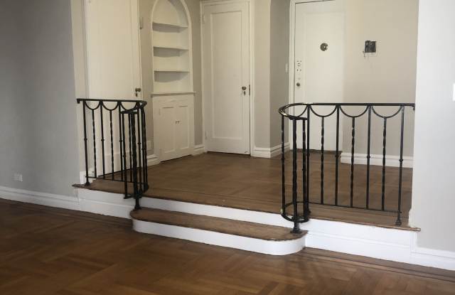 888 Grand Concourse Gallery 2