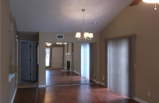 2728 Saint Charles Lane Gallery 2