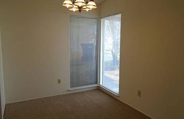 4018 Ward Avenue Gallery 2