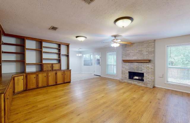 3011 Adrienne Dr Gallery 2