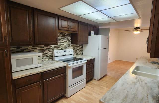 Comfortable 2 Bed, 2 Bath Single Level Home in a 55+ Community Gallery 4