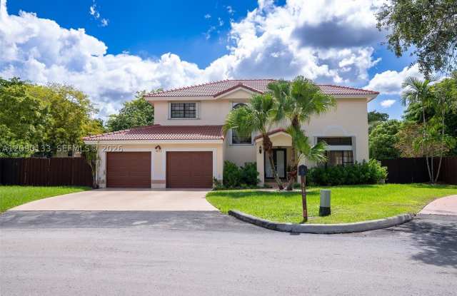 4671 SW 155th Pl Gallery 1