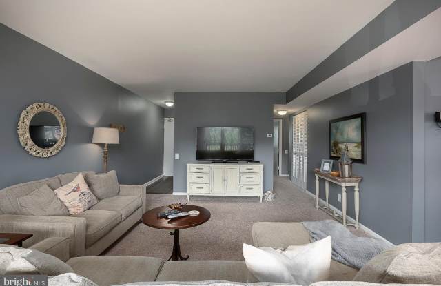 789 FAIRVIEW AVENUE photos photos