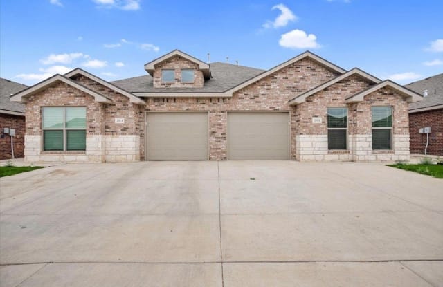 2103 Kokomo Avenue - B - 2103 Kokomo Avenue, Lubbock, TX 79407