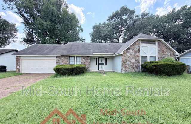 4457 Walden Glen Cv Gallery 2