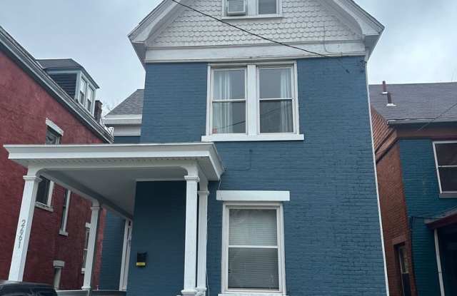 5 Bedroom Clifton House Available Next to UC Campus photos photos