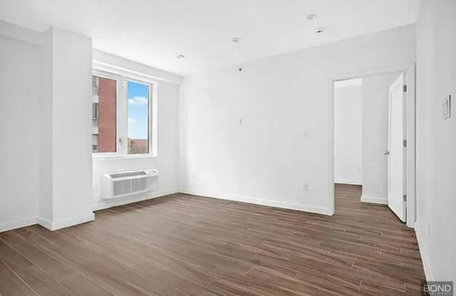 906 East New York Avenue Gallery 4