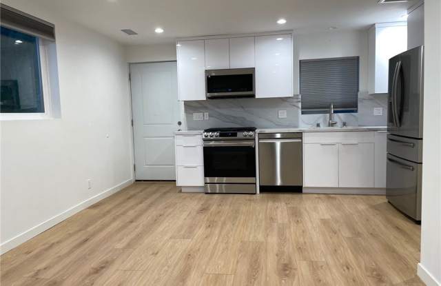 22261 Haynes Street photos photos