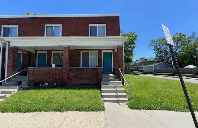 382 N Champion Ave photos photos